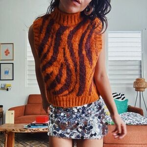 Colorful tiger-stripe vest